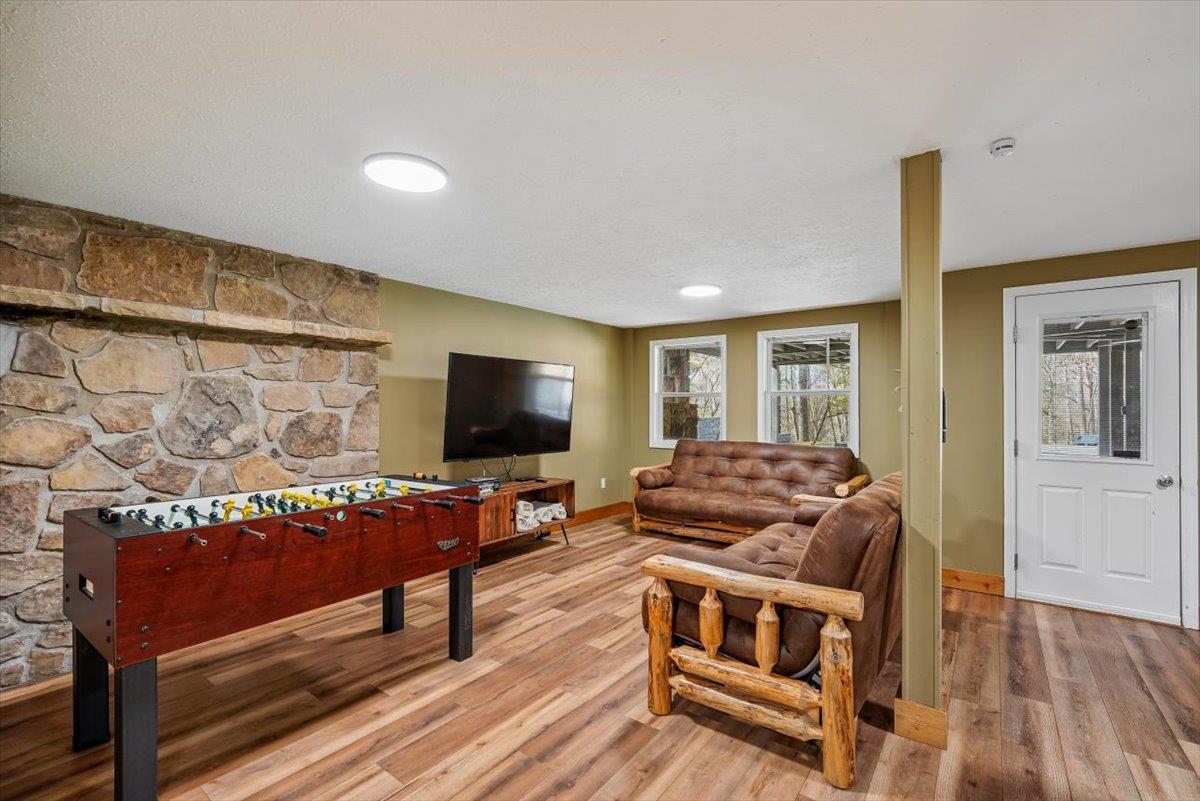 49Recreation Room