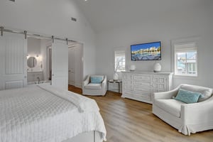 Primary Suite, 3rd Floor