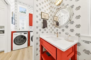 Powder Room, 1st Floor