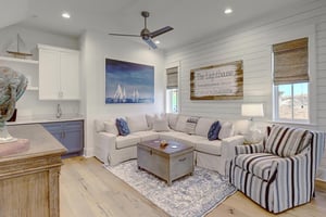 1st Floor Sitting Area