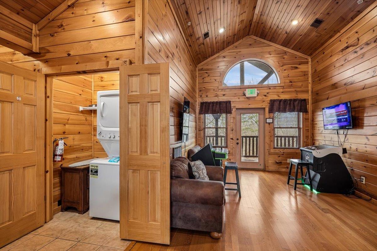 054Family Room