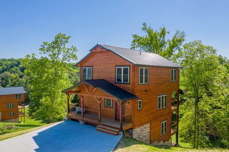 Front of Smoky Mountain Chalet cabin