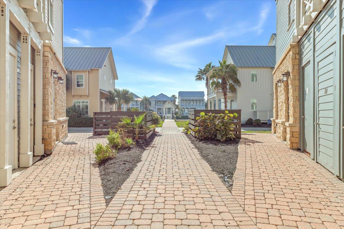 Walkway between Town Center 2 and Town Center 3