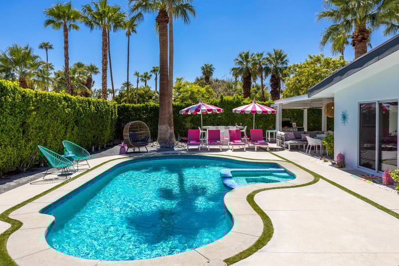 Gorgeous Private Backyard