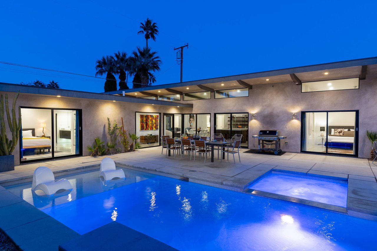 Illuminated pool and spa