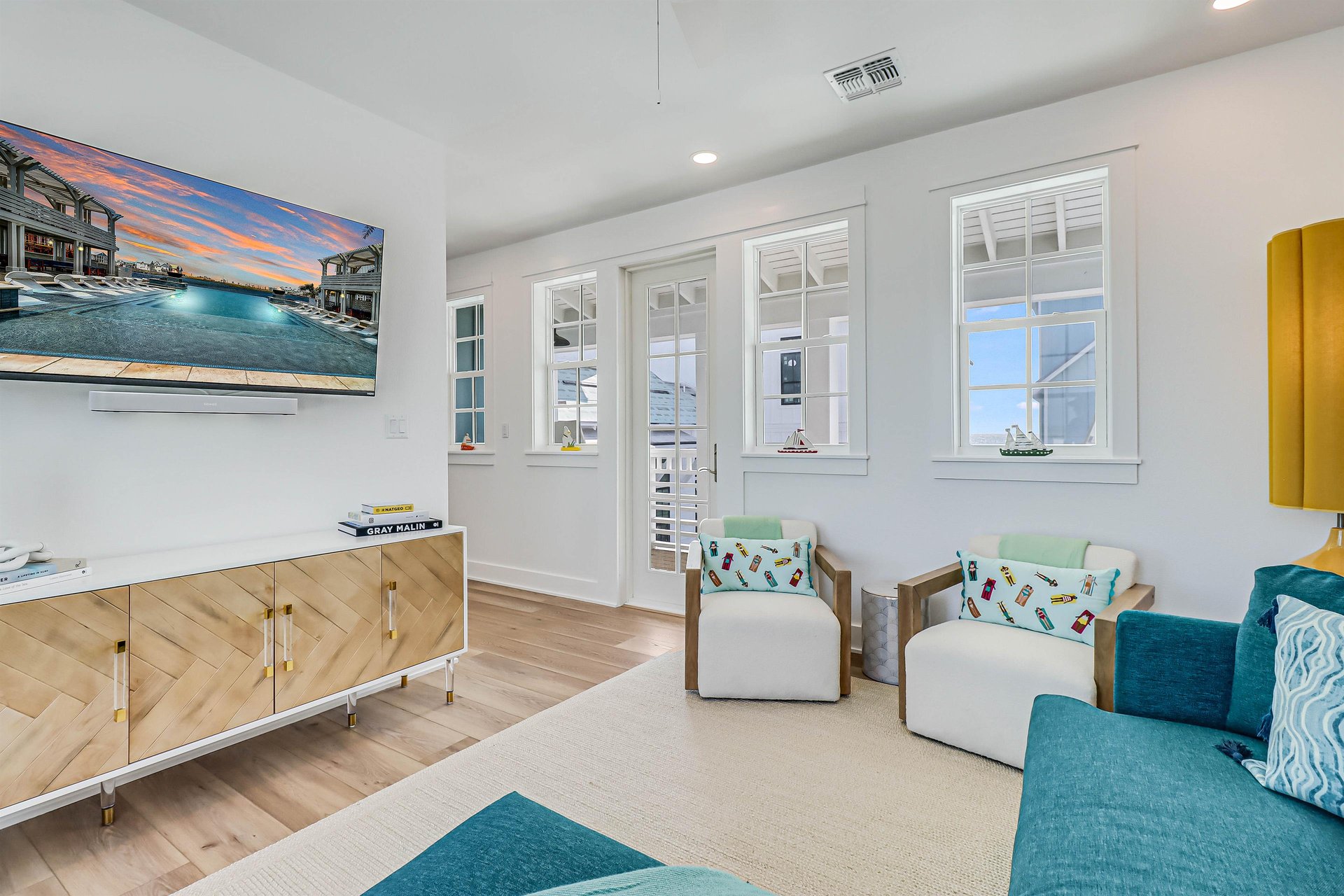 Living Area, 3rd Floor