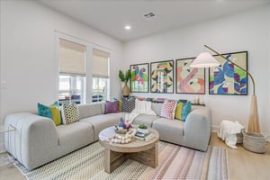 Living area, 2nd Floor