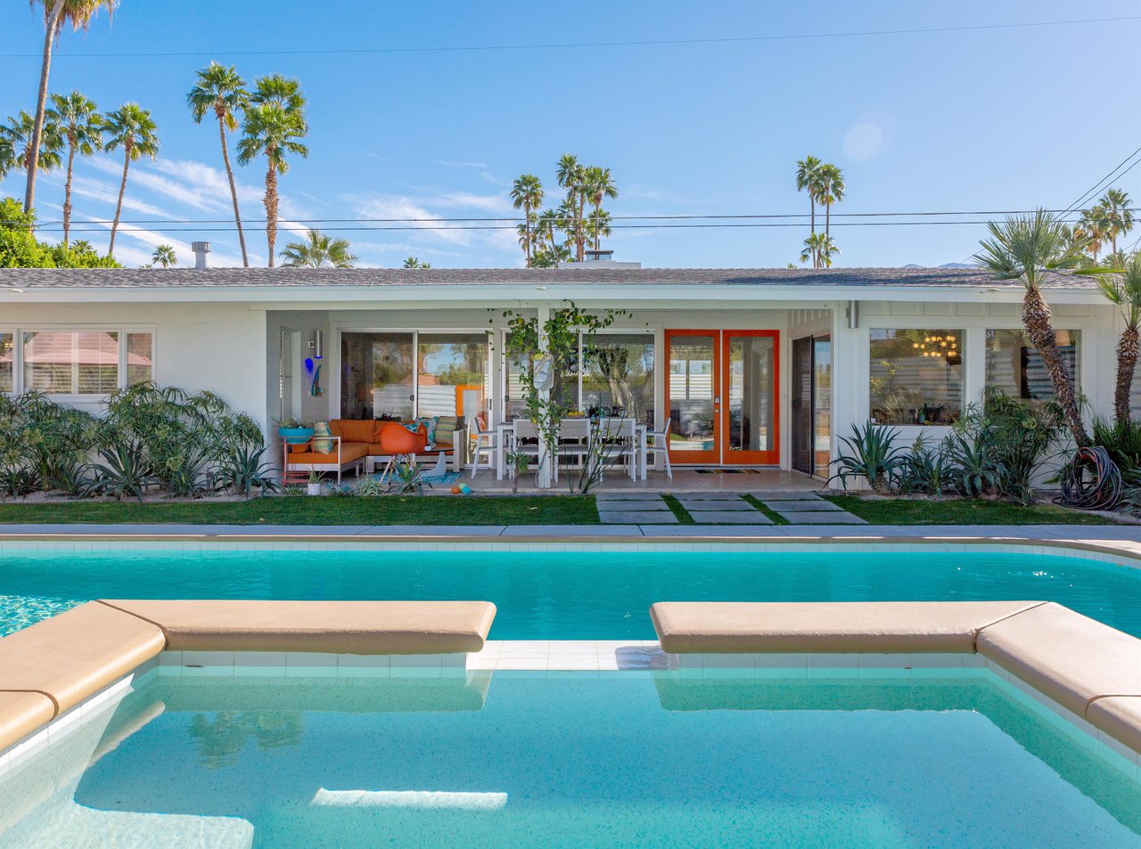 Relax in the integrated spa