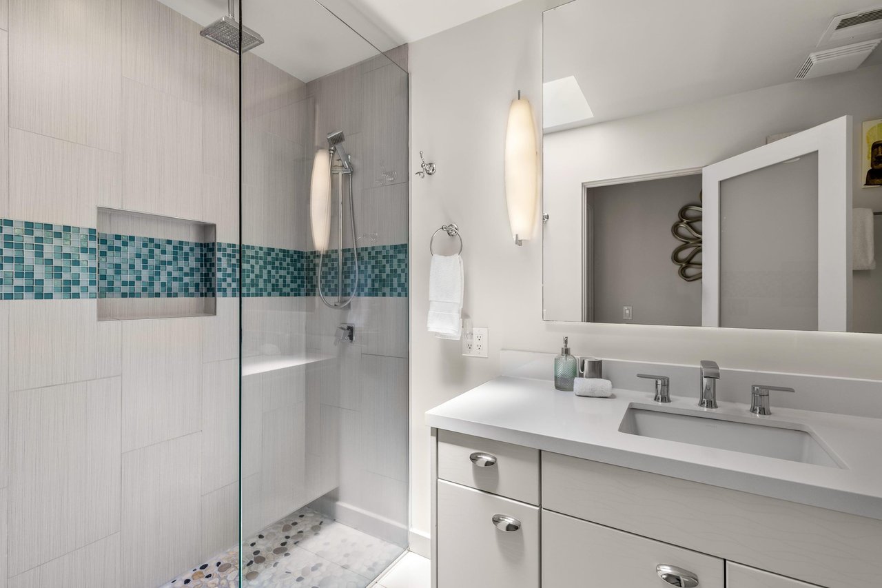 Guest bathroom