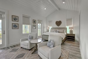 2nd Floor King Master Suite