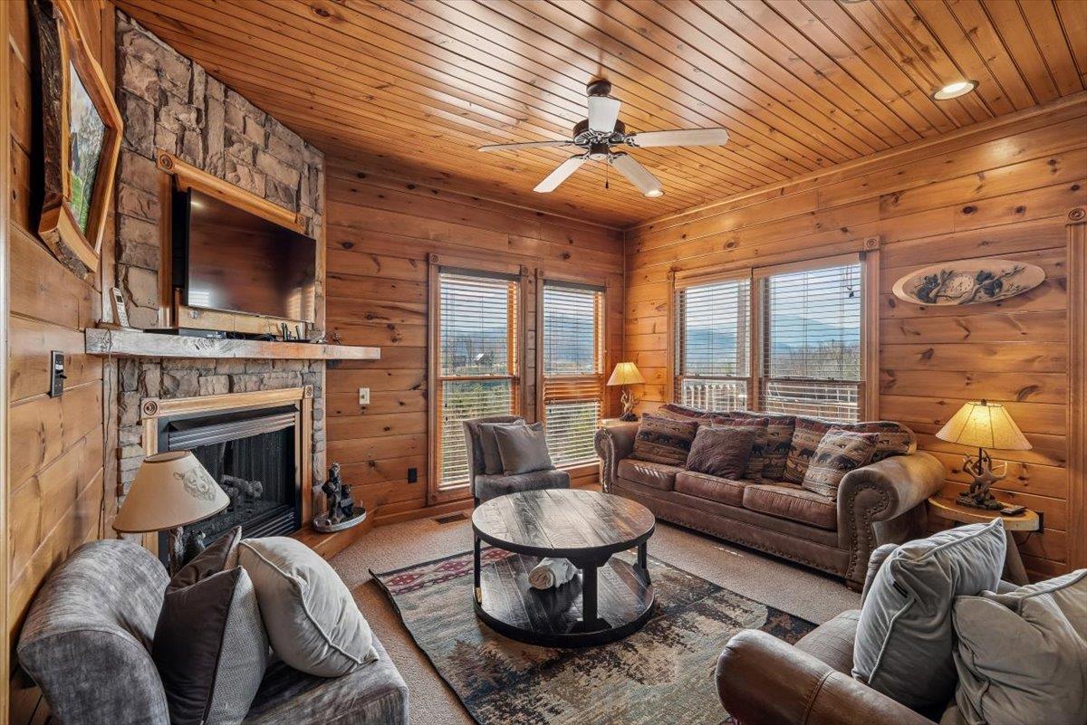 23Living Room