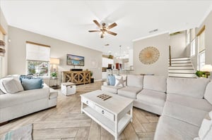 1st Floor, Living Room