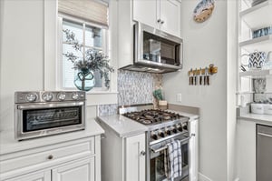 1st Floor, Kitchen