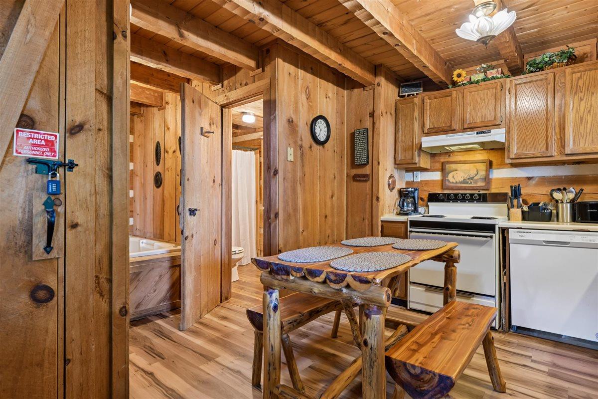 18Kitchen