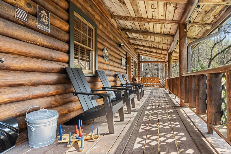 Front porch of Moonlit Mountain Lodge