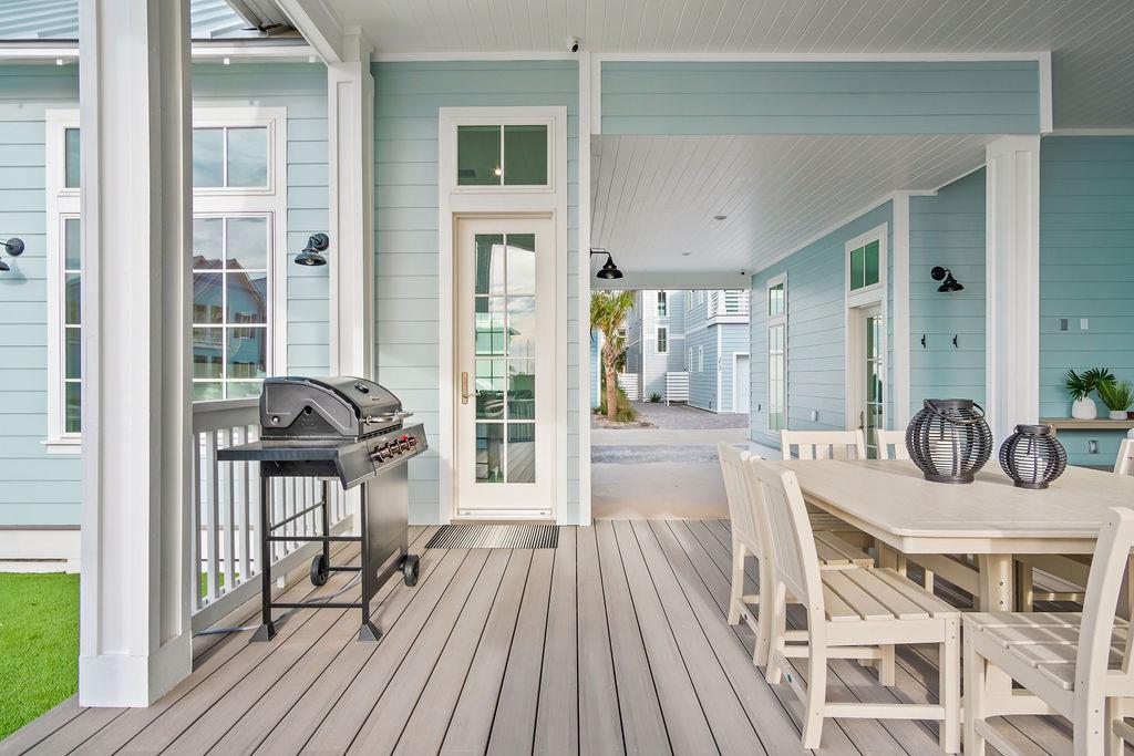 BBQ PitOutdoor Table