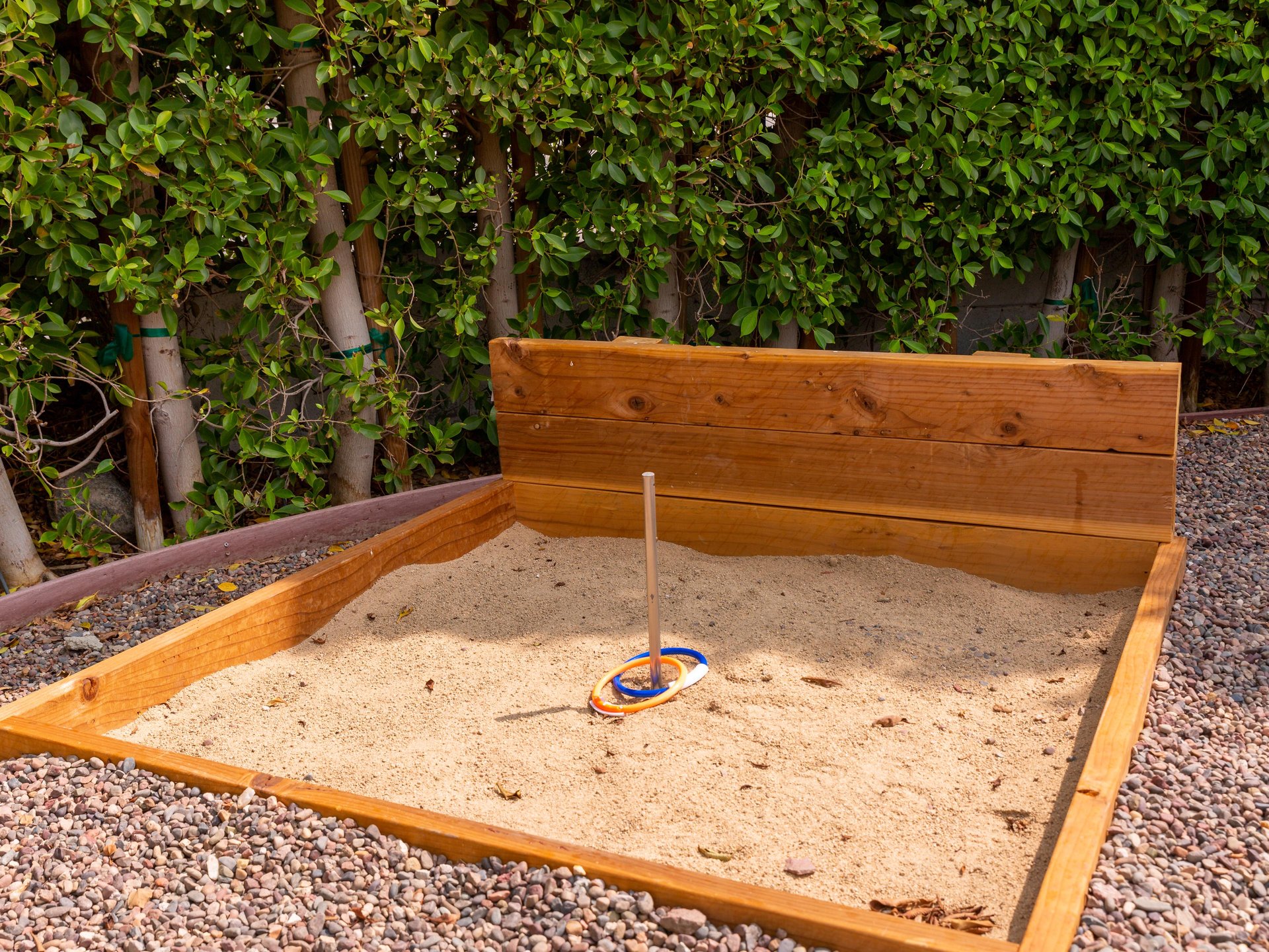 Horseshoe Toss Games