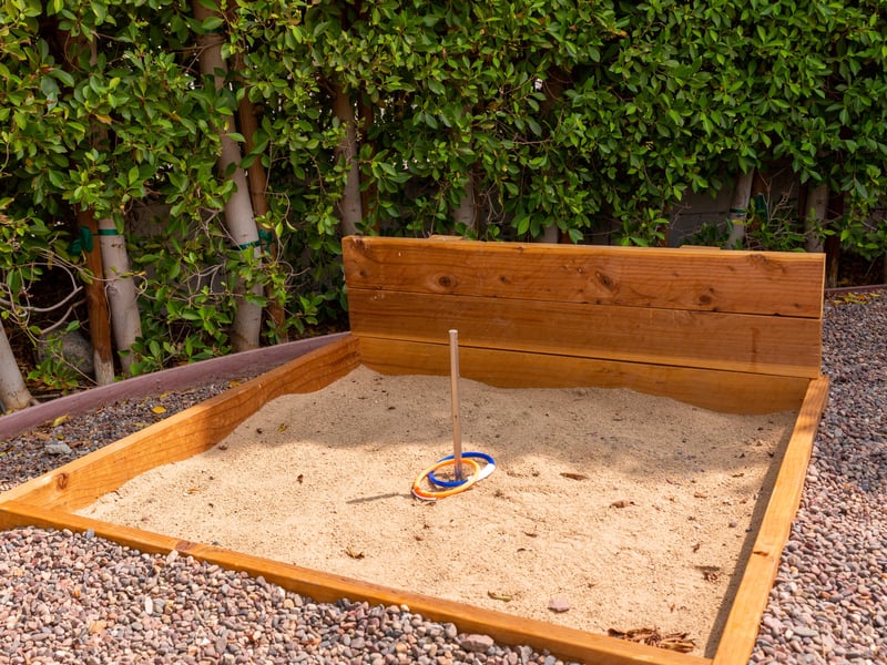 Horseshoe Toss Games