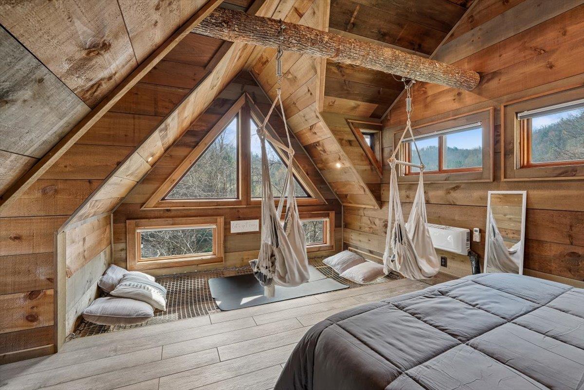 31Bedroom