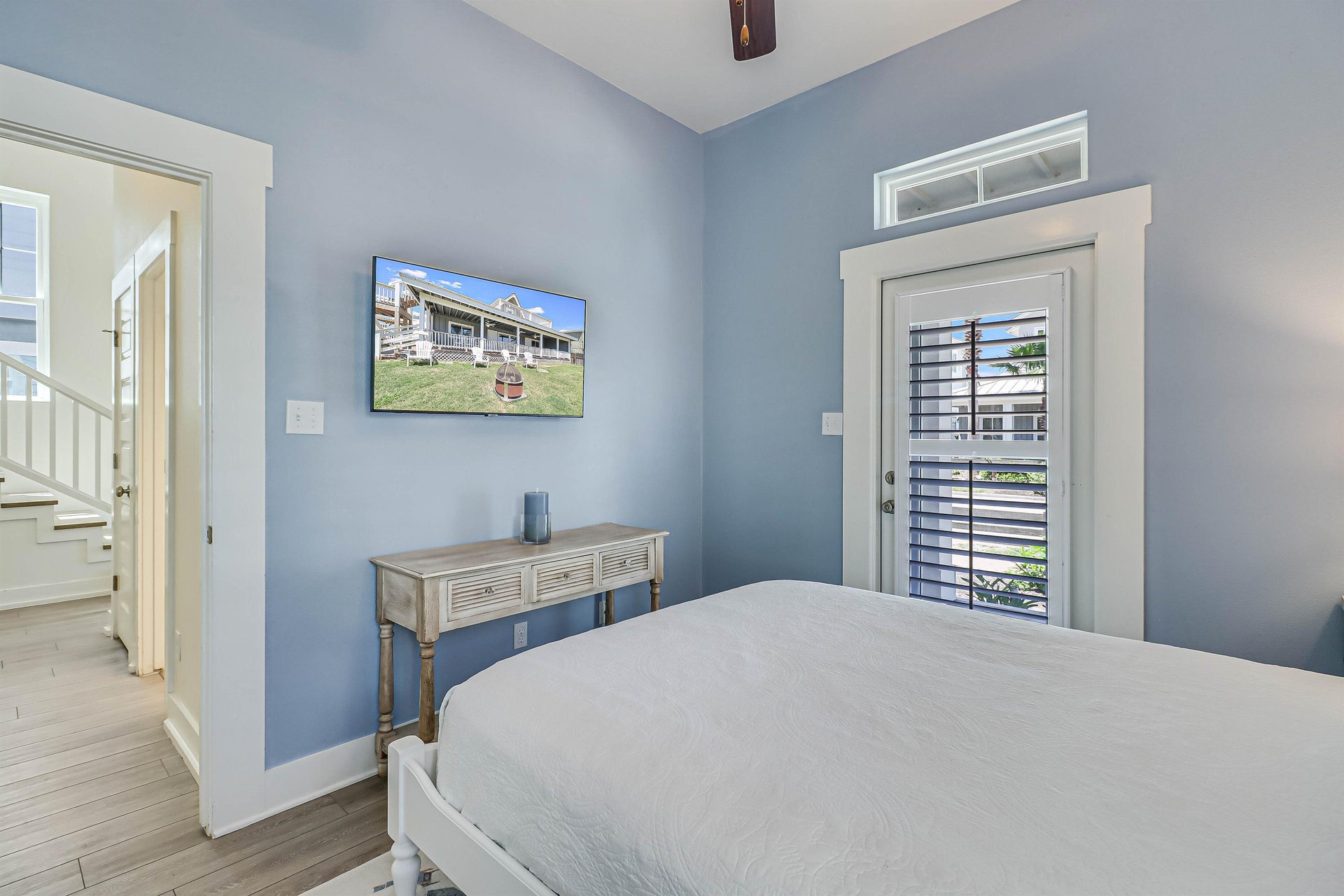 Queen Bedroom, 1st Floor