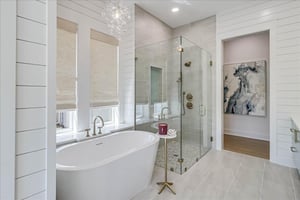 Primary King Bathroom, 2nd Floor