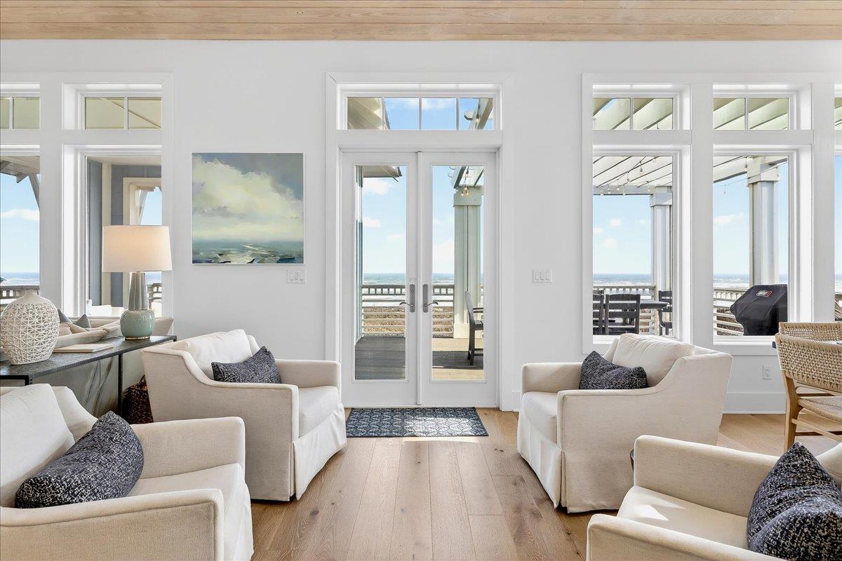 3rd Floor, Living Room