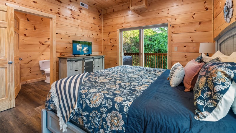 king bed