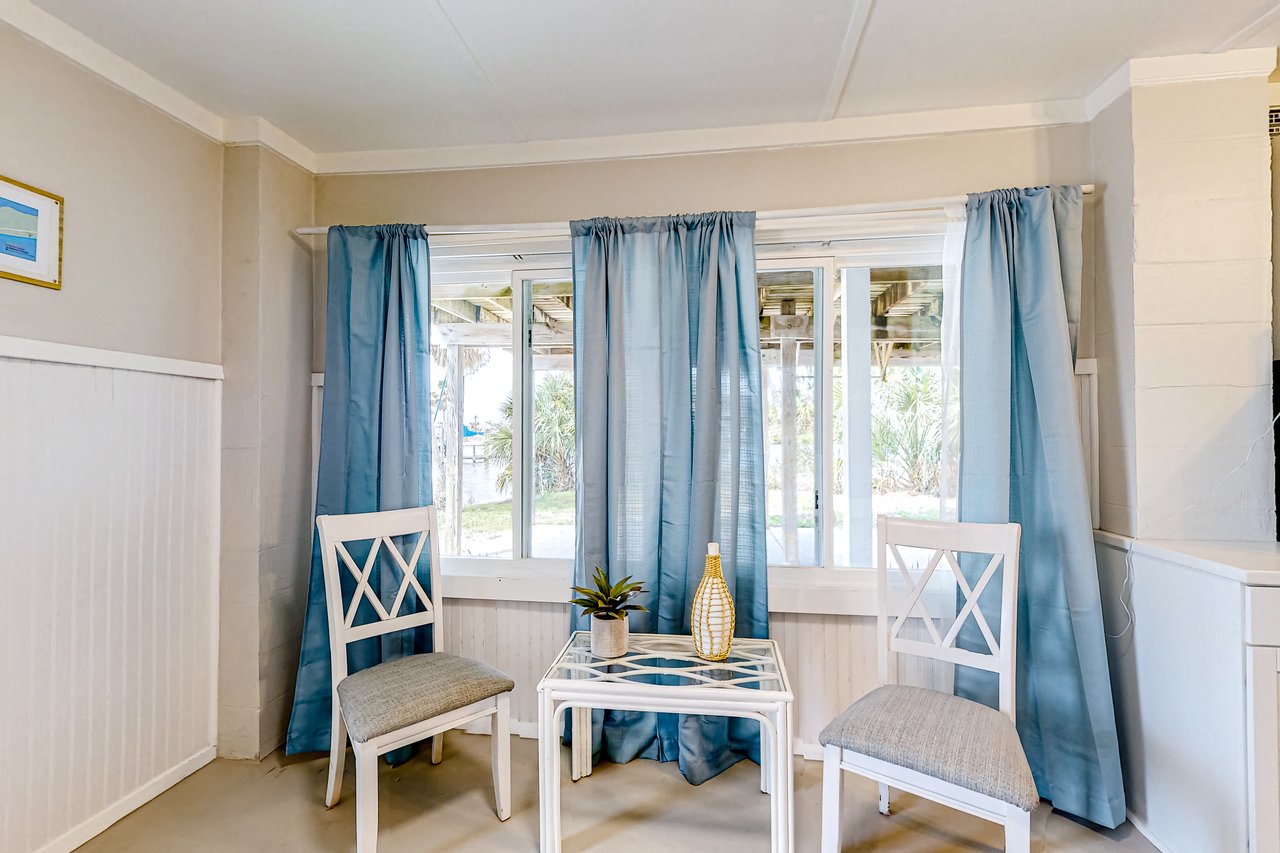 Flood Reef Retreat  Bayside Bungalow 4