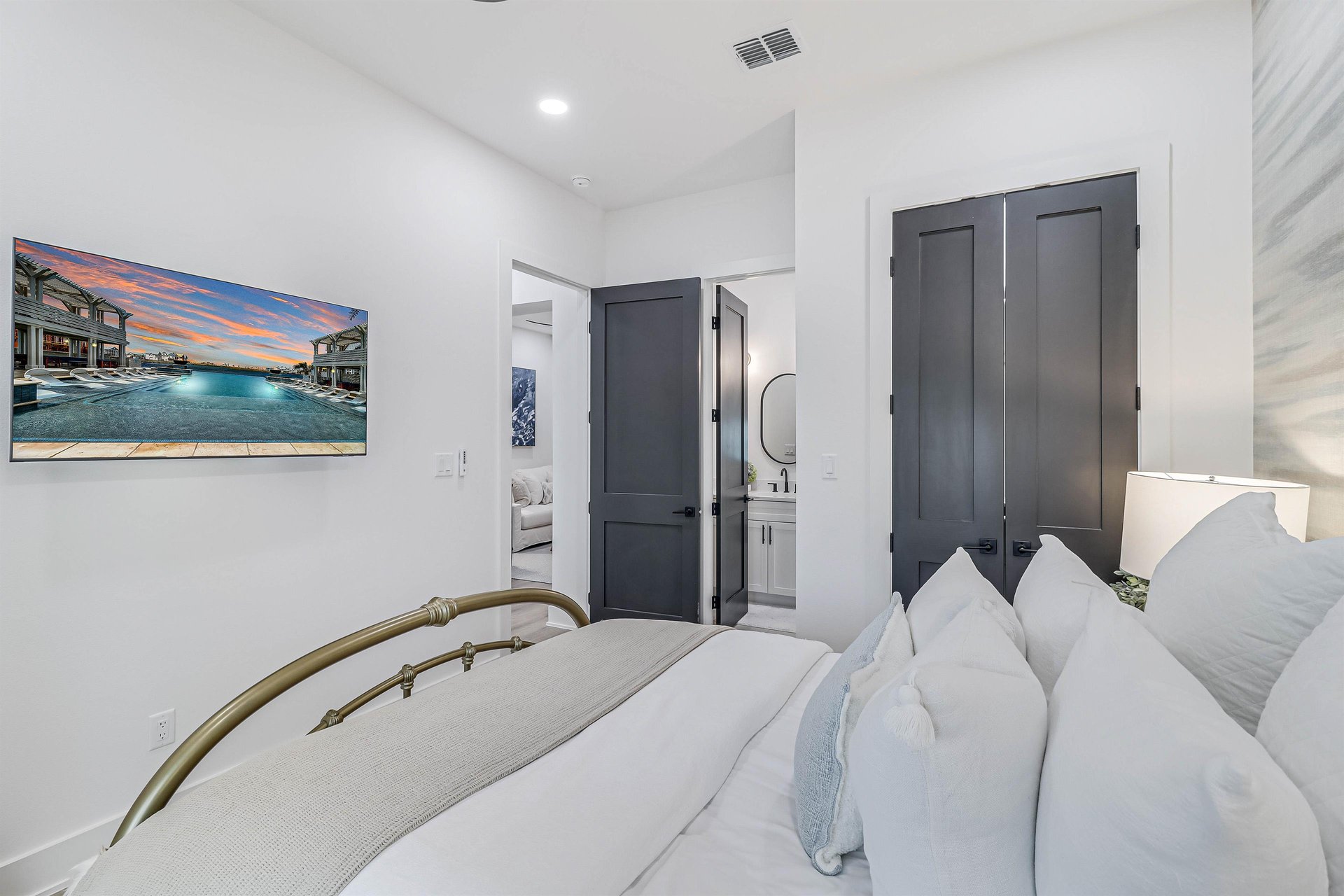 Second Queen Suite, 1st Floor