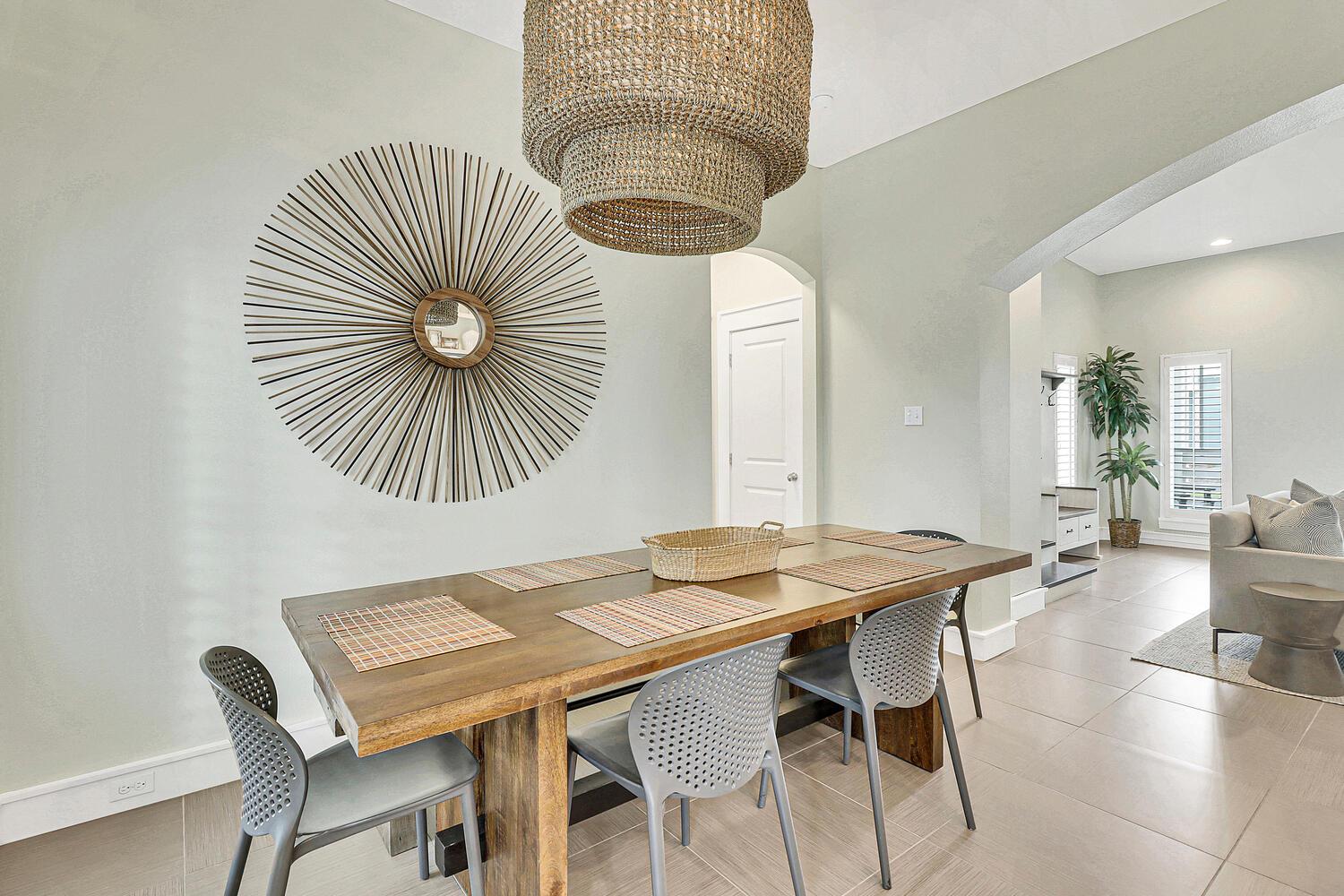 1st Floor Dining Area