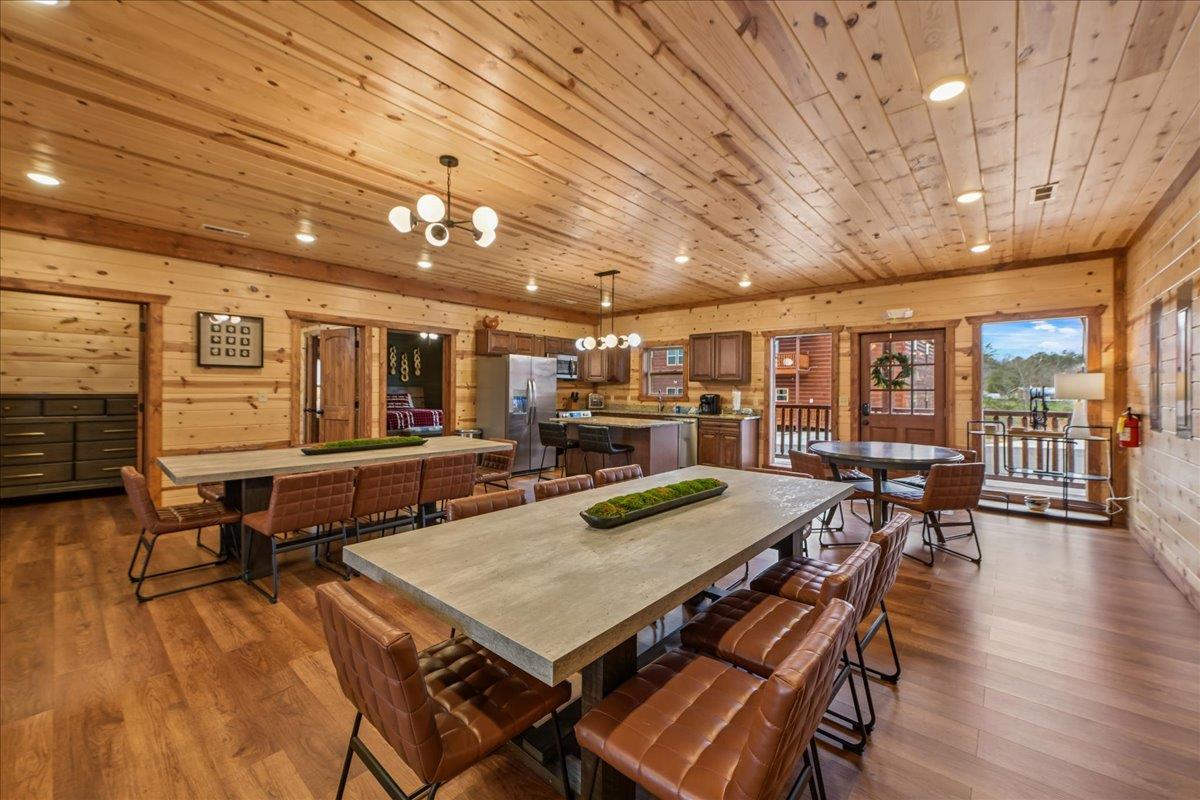 107Dining Room