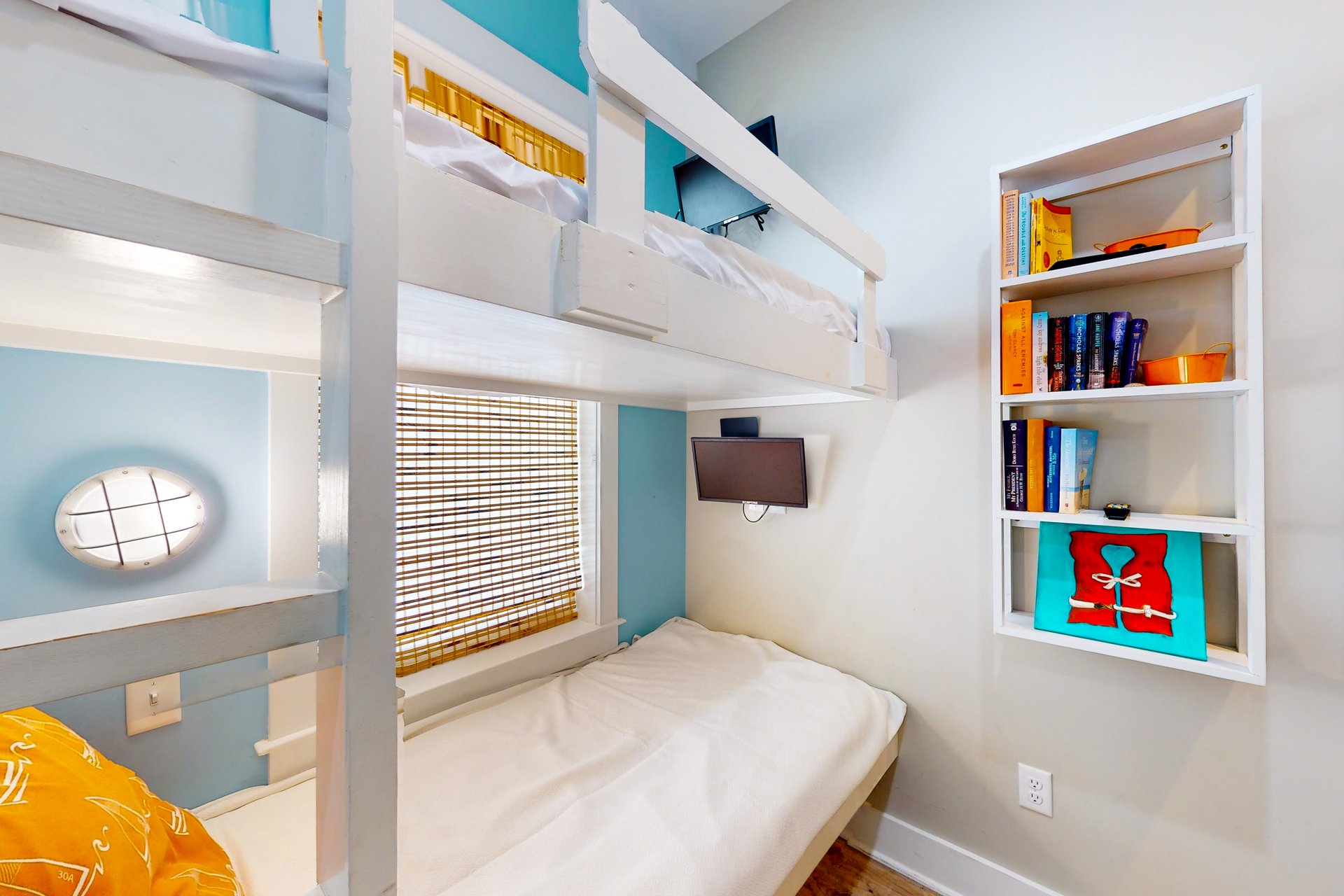 East Side Cottages C Shipwreck Cottage 18