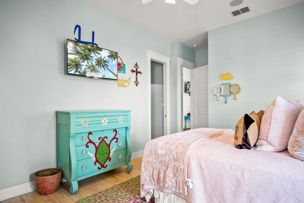 2nd Floor, First Queen Bedroom