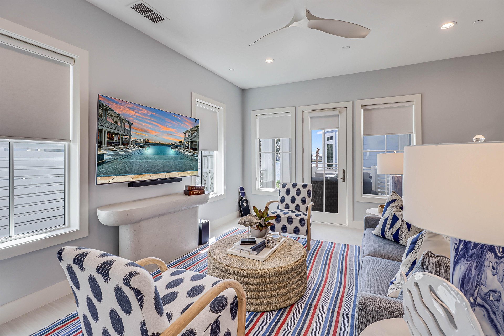 Second Living Room, 1st Floor