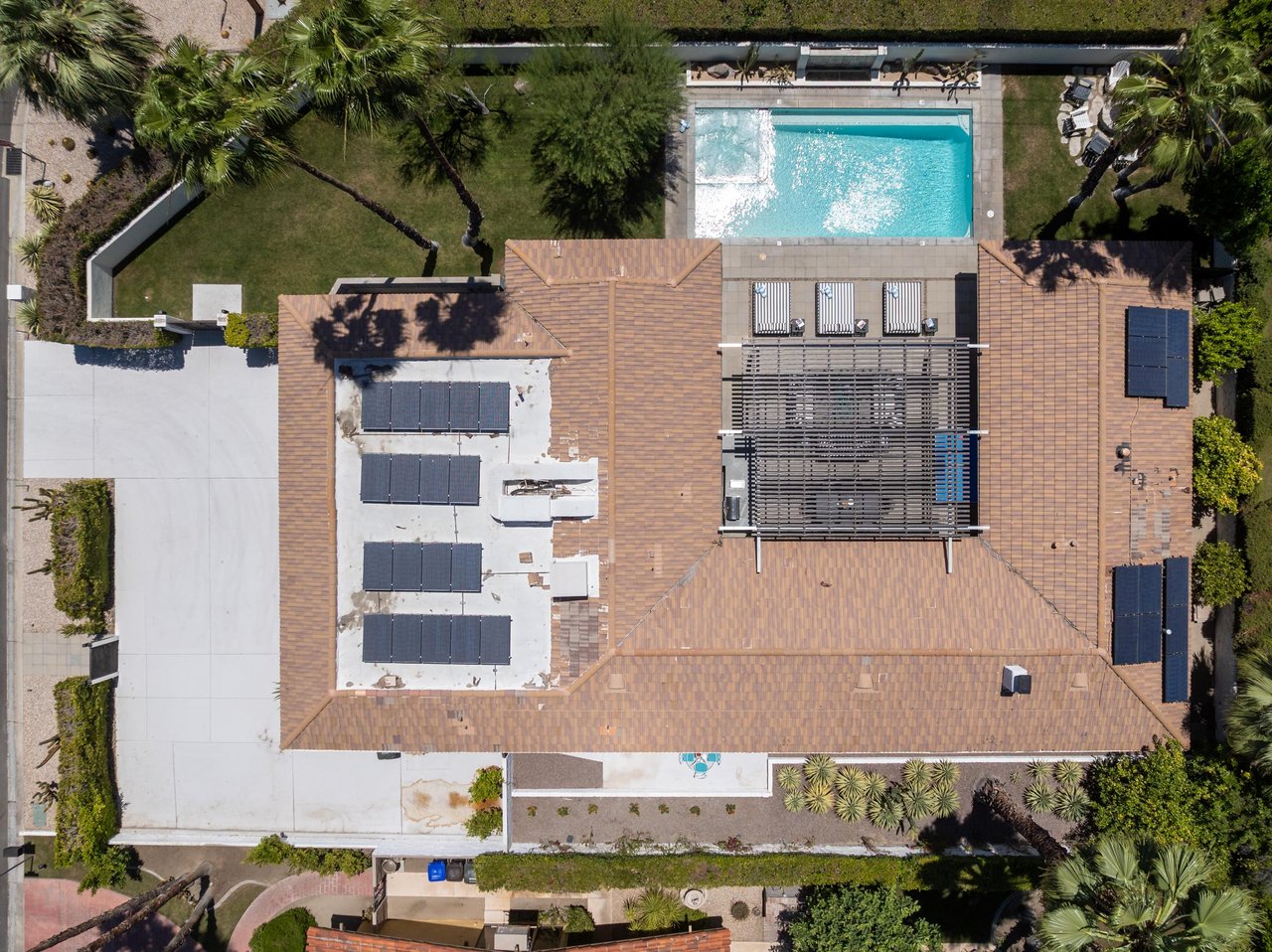 Birdseye view of Movie Colony Moderne.
