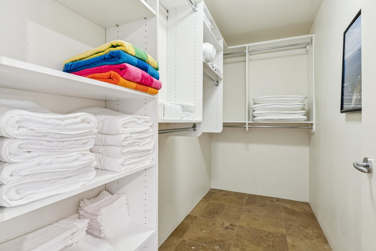 Walk in closet.