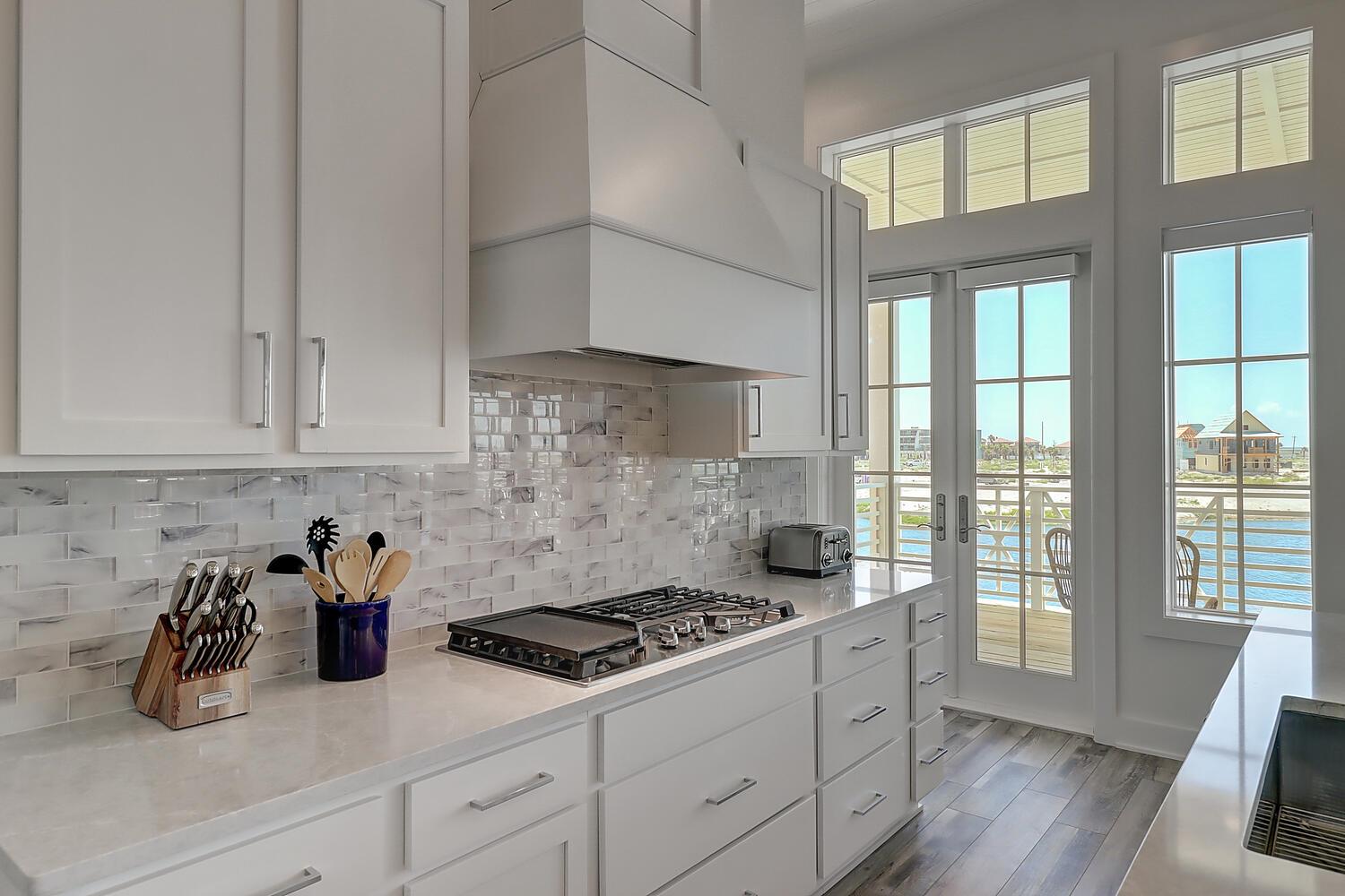 Kitchen, 2nd Floor