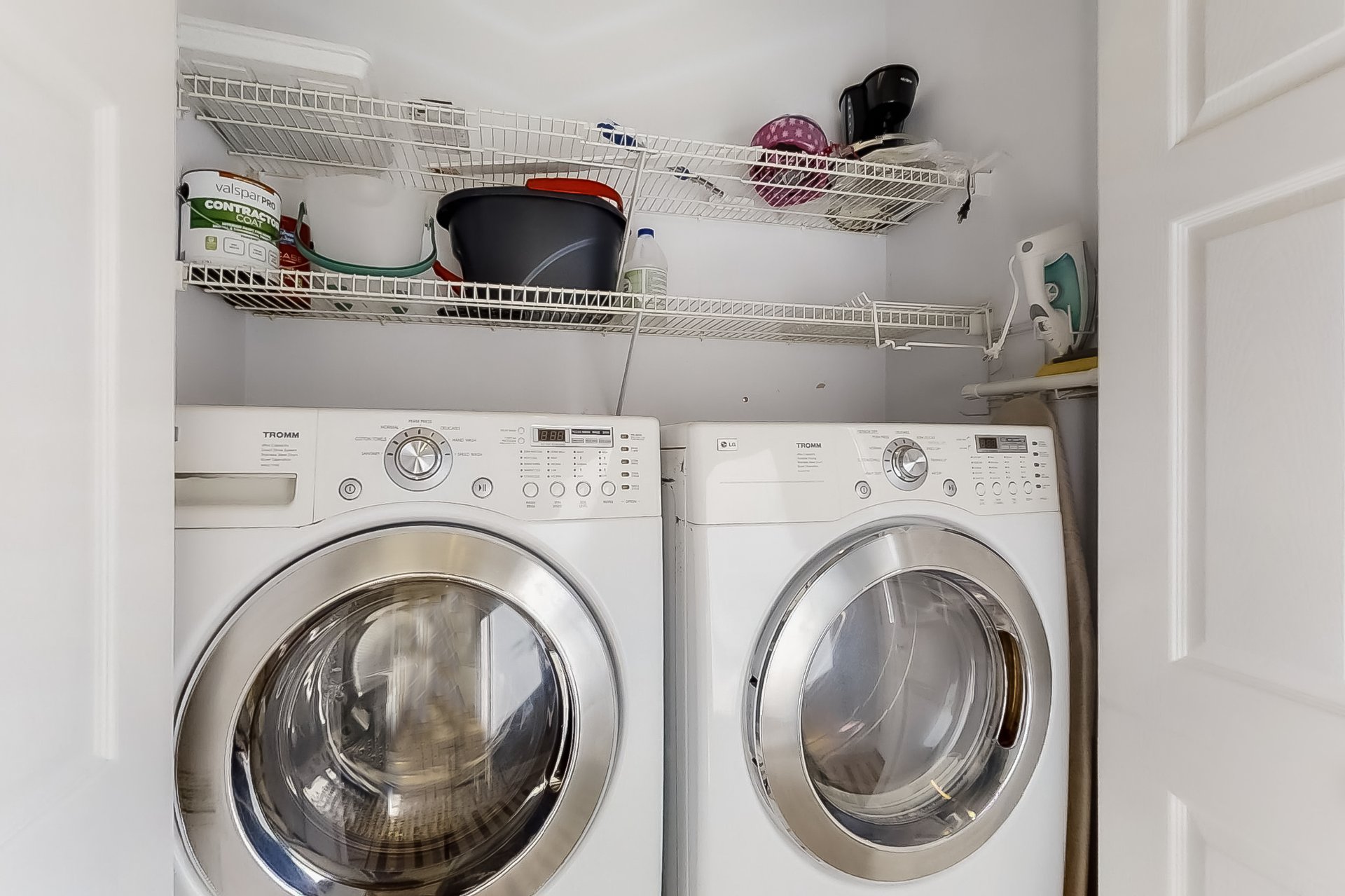 Terra Cotta Happy Ours 23