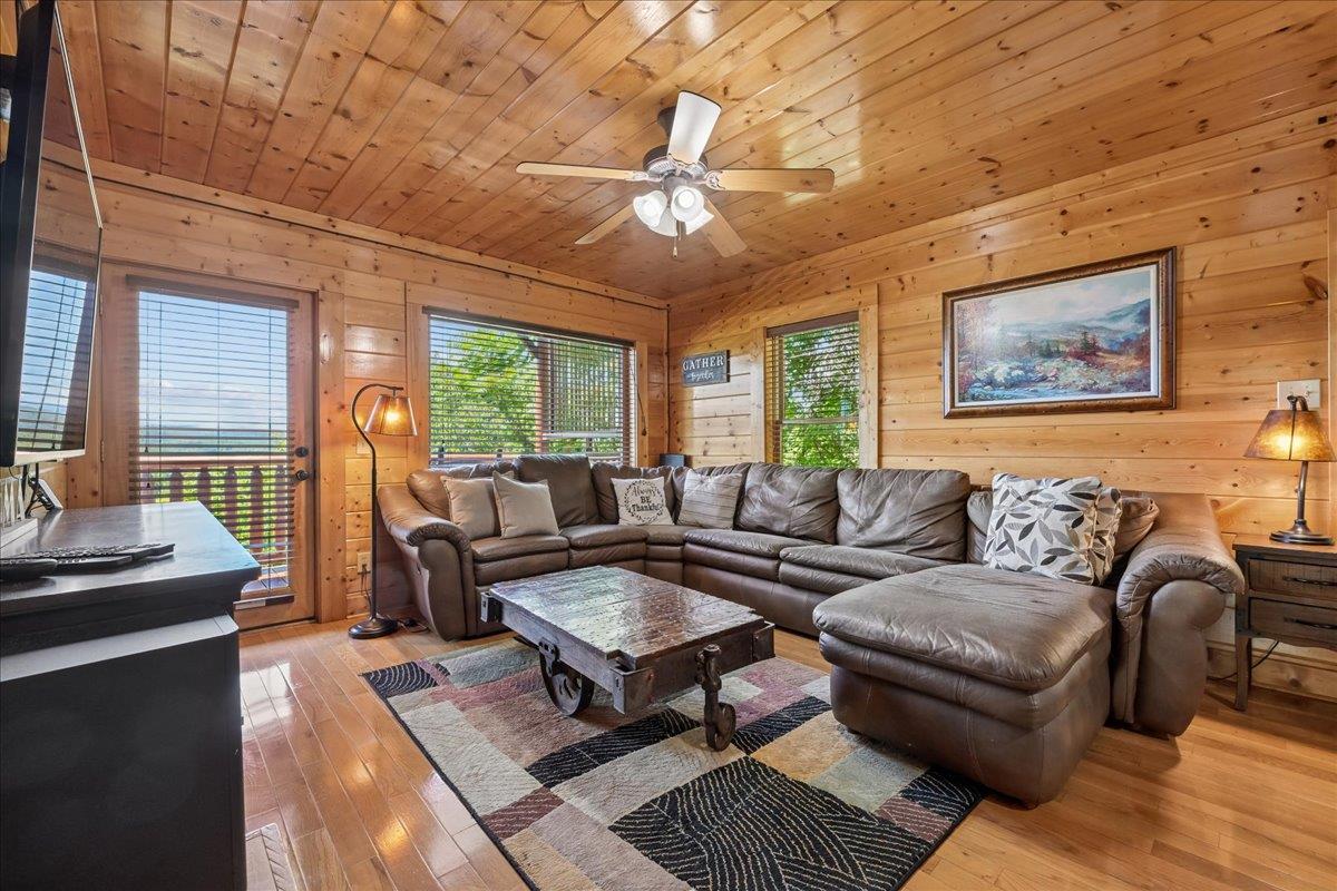 36Recreation Room