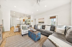 1st Floor, Living Room