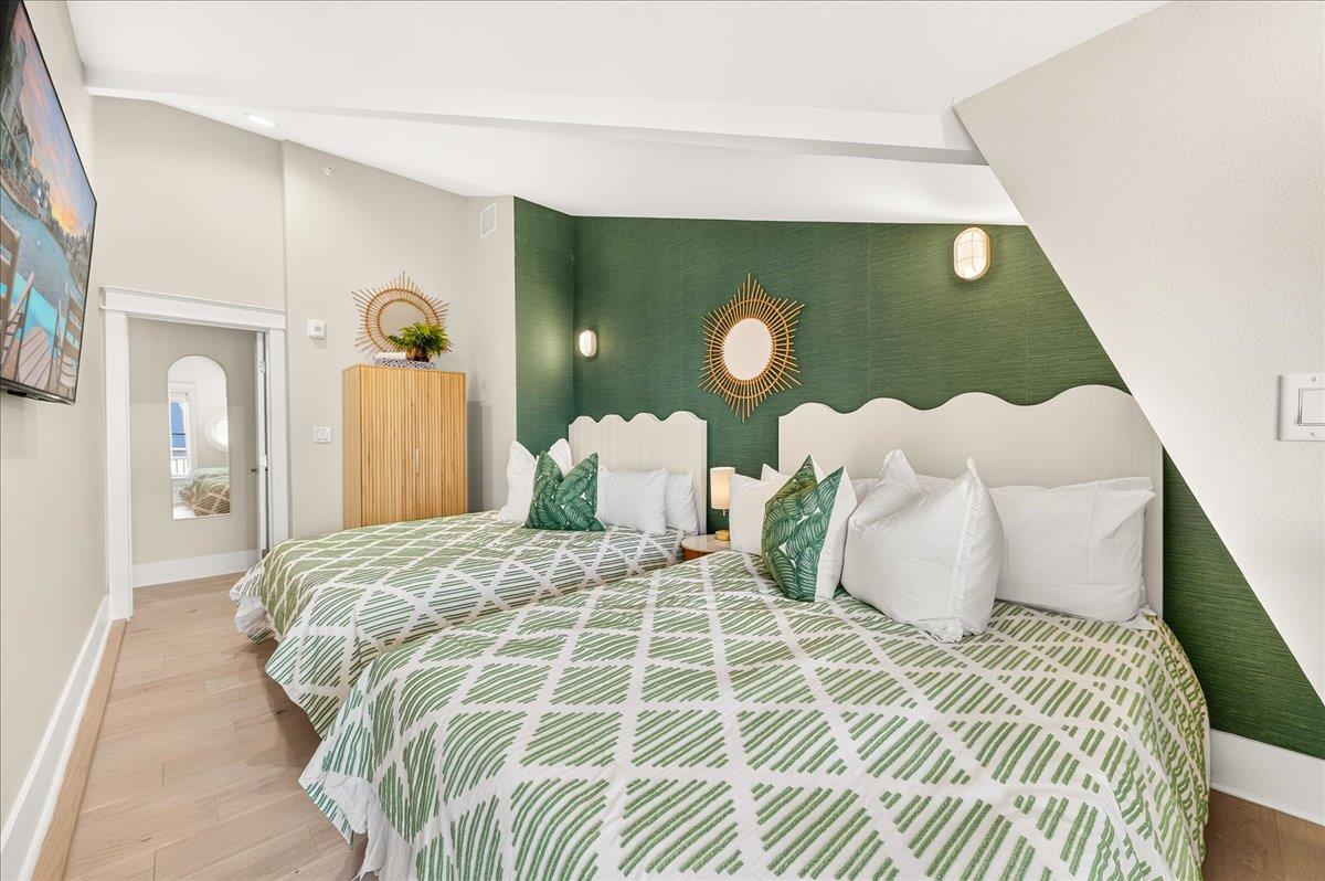 2nd Floor, Double Queen Bedroom