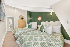 2nd Floor, Double Queen Bedroom