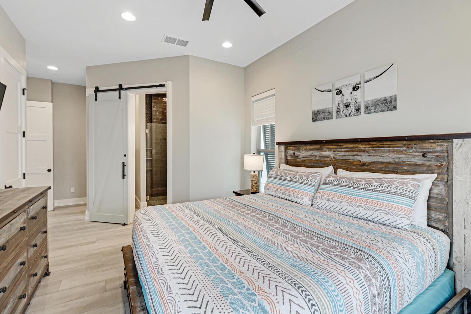 Primary King, 2nd Floor