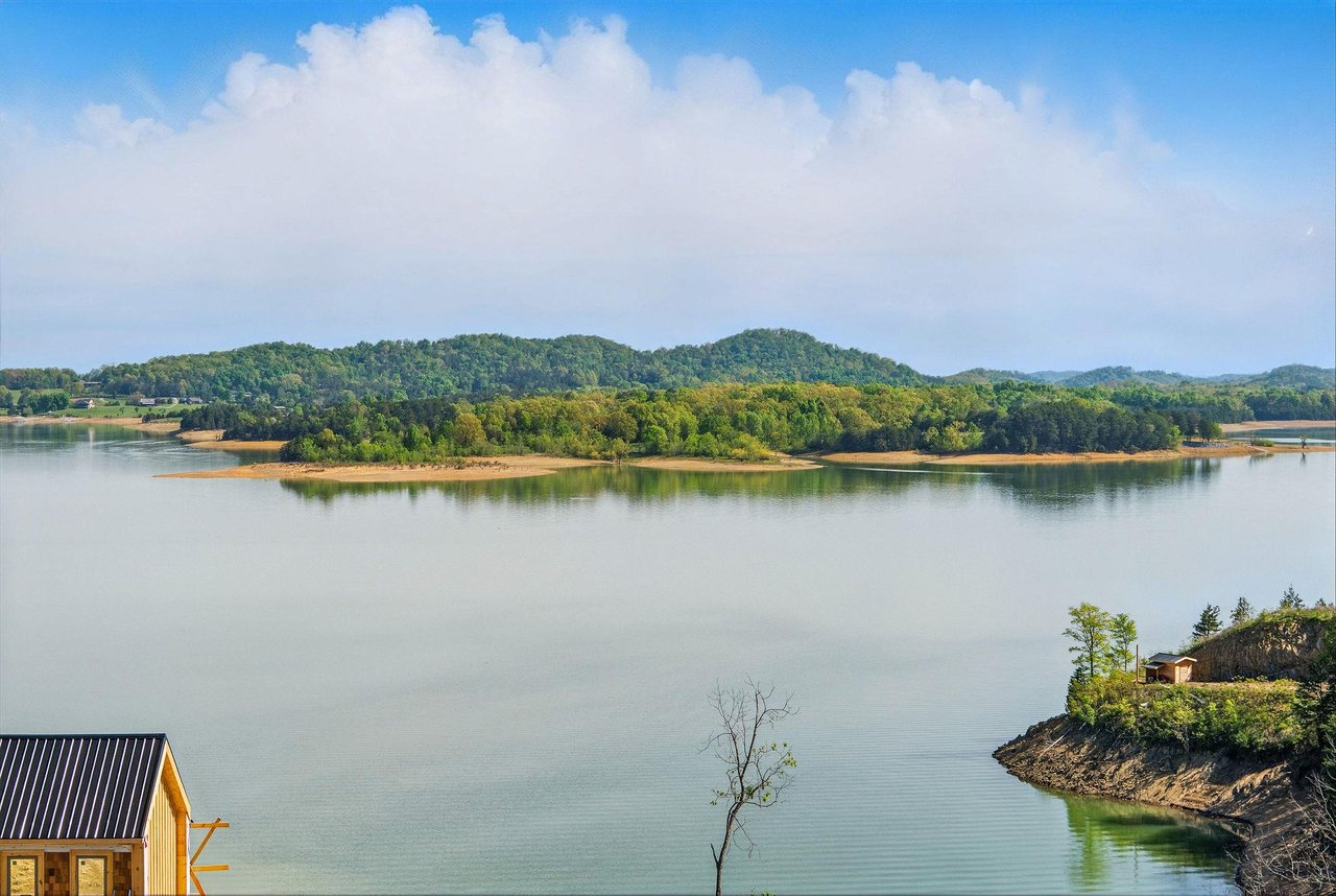 views around Lakeview Cabin