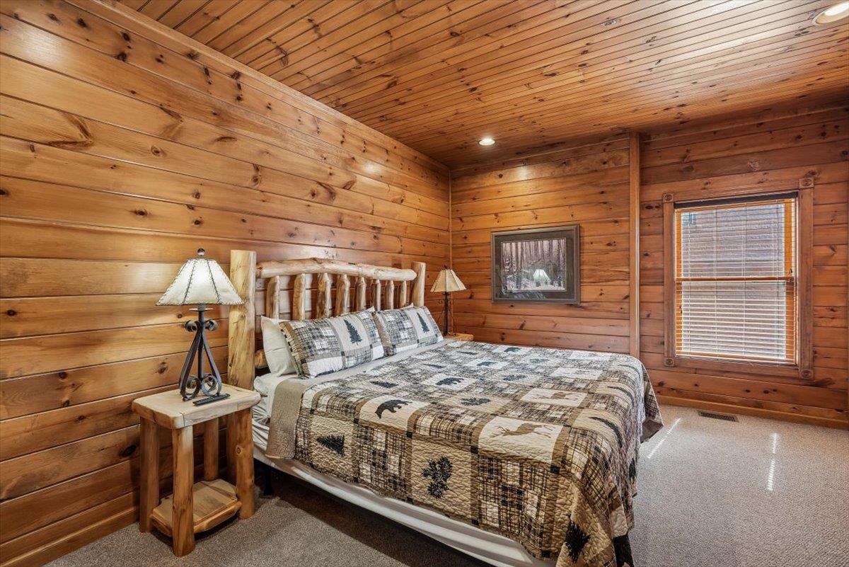 41Bedroom