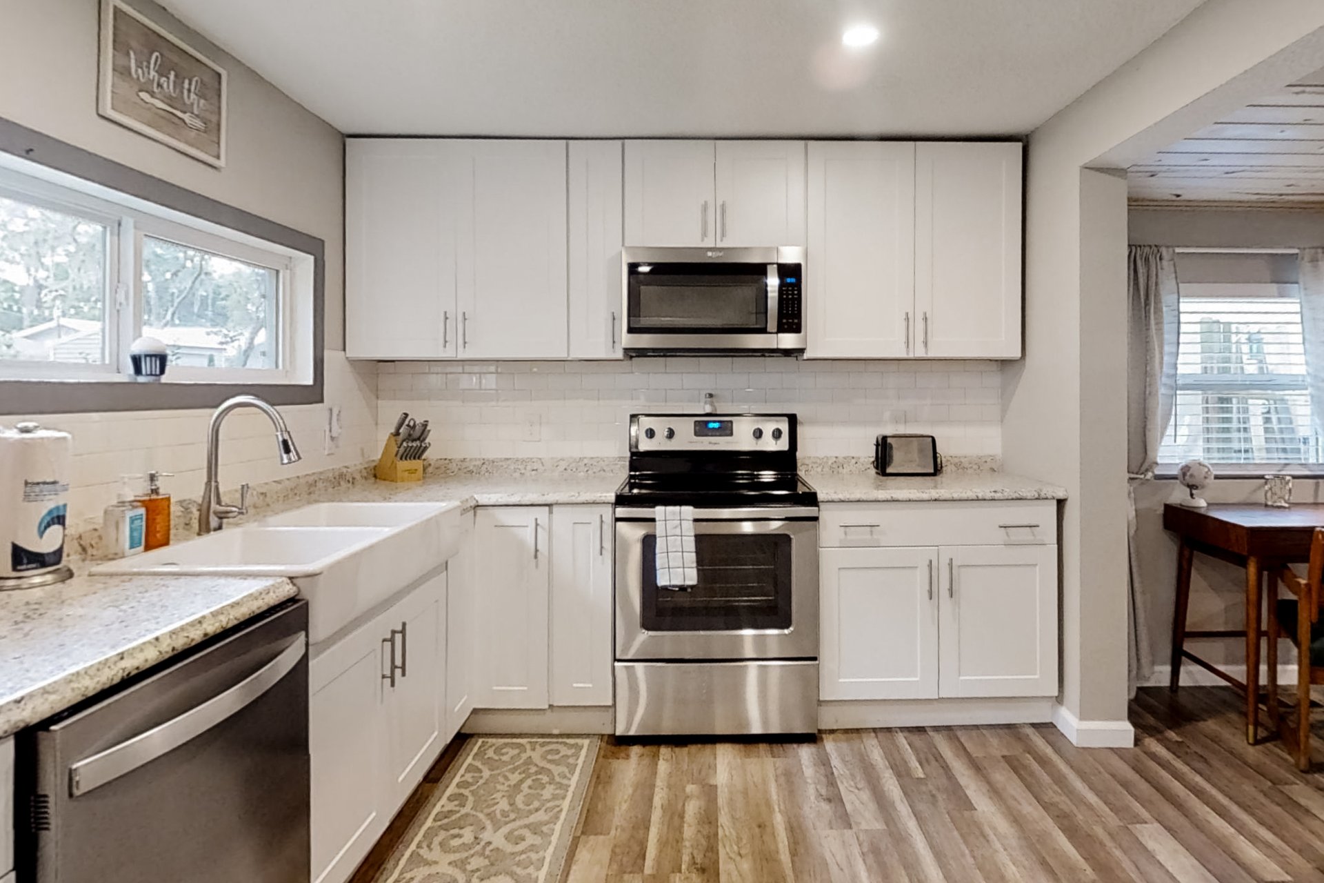 Cape Avenue Escape 9