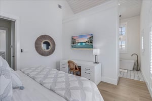 2nd Floor, Primary King Bedroom