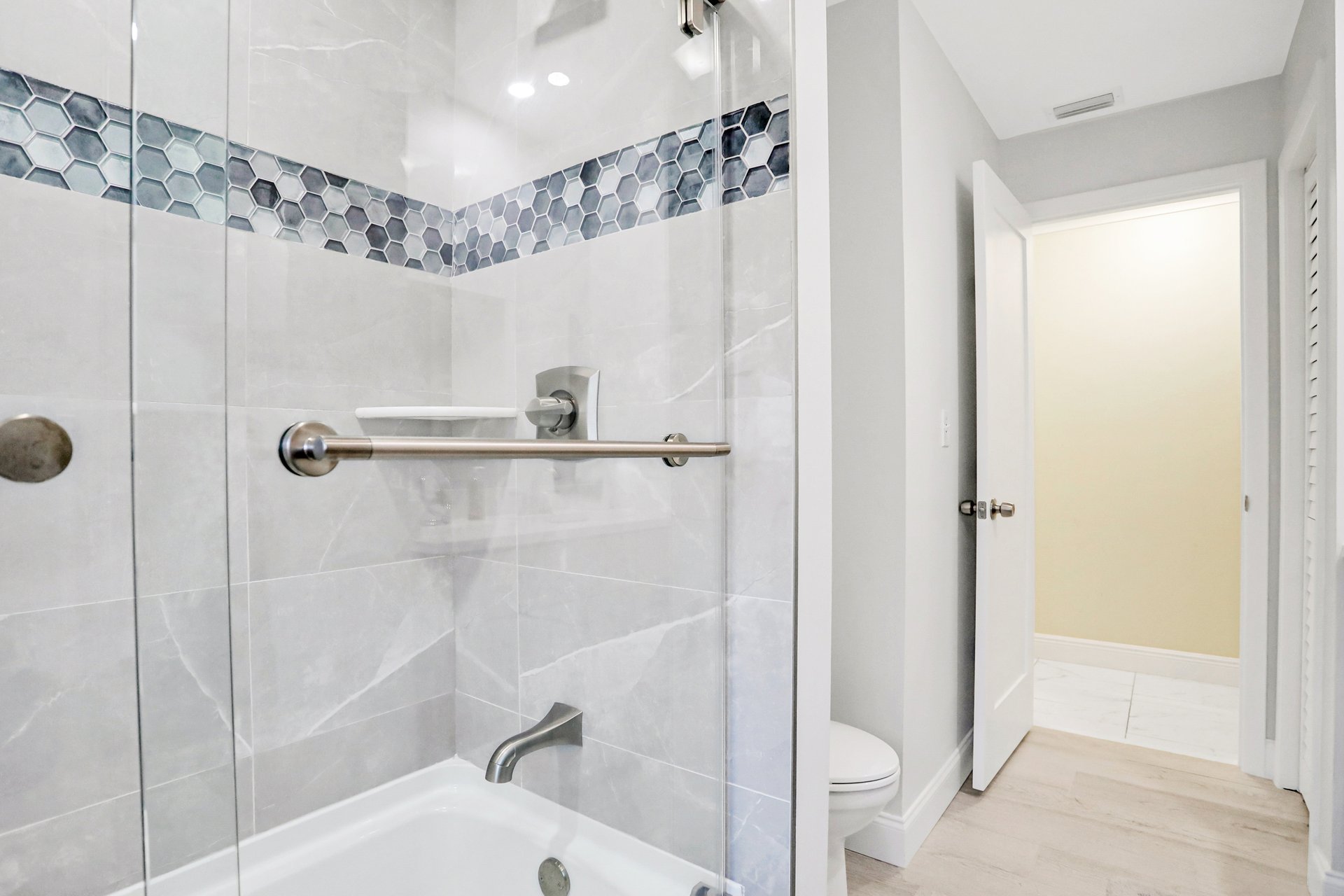 Coastal Palms Retreat 19