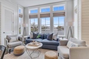 Welcome to Edgewater Escape