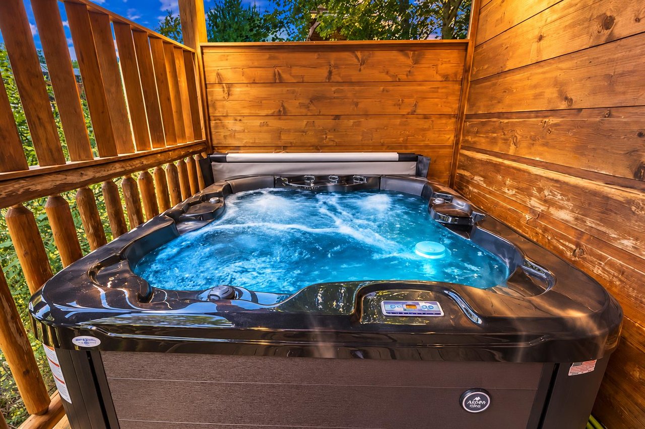Hot Tub Lower Deck